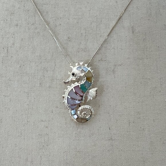 Nautical Beach Ocean Seahorse Shell Sterling Silver Pendant 18" Chain Necklace - Picture 2 of 6